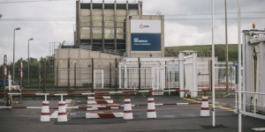 Nucléaire : EDF repousse le redémarrage de cinq réacteurs, sur fond de crise énergétique et de mouvement social