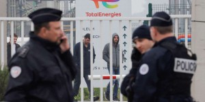 Pénurie de carburant, en direct : la réquisition de salariés du dépôt TotalEnergies de Dunkerque a été engagée