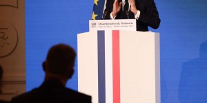 Climat : Macron propose un pacte de décarbonation aux industriels les plus polluants