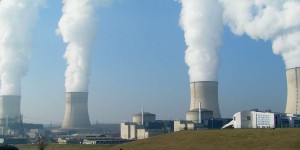 Corinne Lepage, ancienne ministre de l’environnement : « Le nucléaire est l’une des énergies les plus coûteuses, et elle nous rend dépendants de la Russie »