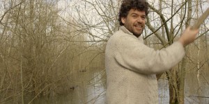 « Julien, le marais et la libellule », sur France 3 : le « pigouilleur » du marais poitevin en croisade contre les « bassines »