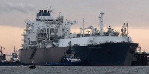 L’Allemagne met à l’eau son premier terminal de gaz liquéfié en mer du Nord