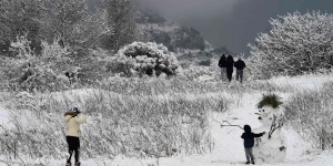 Météo-France place six départements en vigilance orange verglas et neige pour mardi