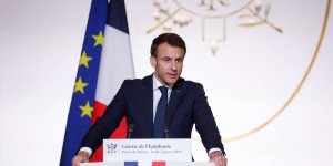 Emmanuel Macron demande aux fournisseurs d’énergie de « renégocier les contrats excessifs » de toutes les très petites entreprises