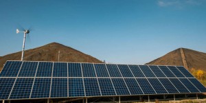 Loi sur les énergies renouvelables : un texte insuffisant pour les industriels et les ONG