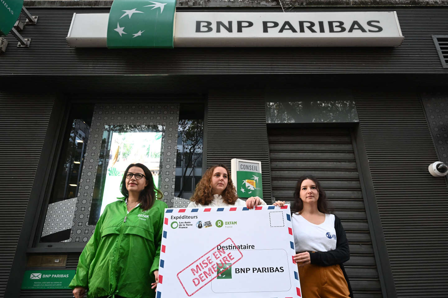 BNP Paribas, première banque assignée en justice pour son financement des énergies fossiles
