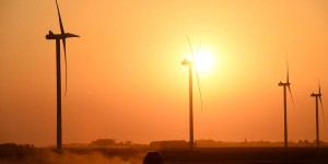 Energies renouvelables : le Parlement, reflet des lourds clivages sur l’éolien et le solaire