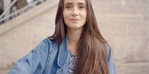 « Le conflit de générations est réactivé par l’urgence écologique » : la journaliste Salomé Saqué déconstruit les stéréotypes sur les moins de 30 ans