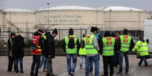Les expéditions de carburant toujours bloquées dans les raffineries en France en raison de la grève