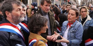Des militants syndicaux de la Coordination rurale perturbent un déplacement de la secrétaire nationale d’EELV en Lot-et-Garonne