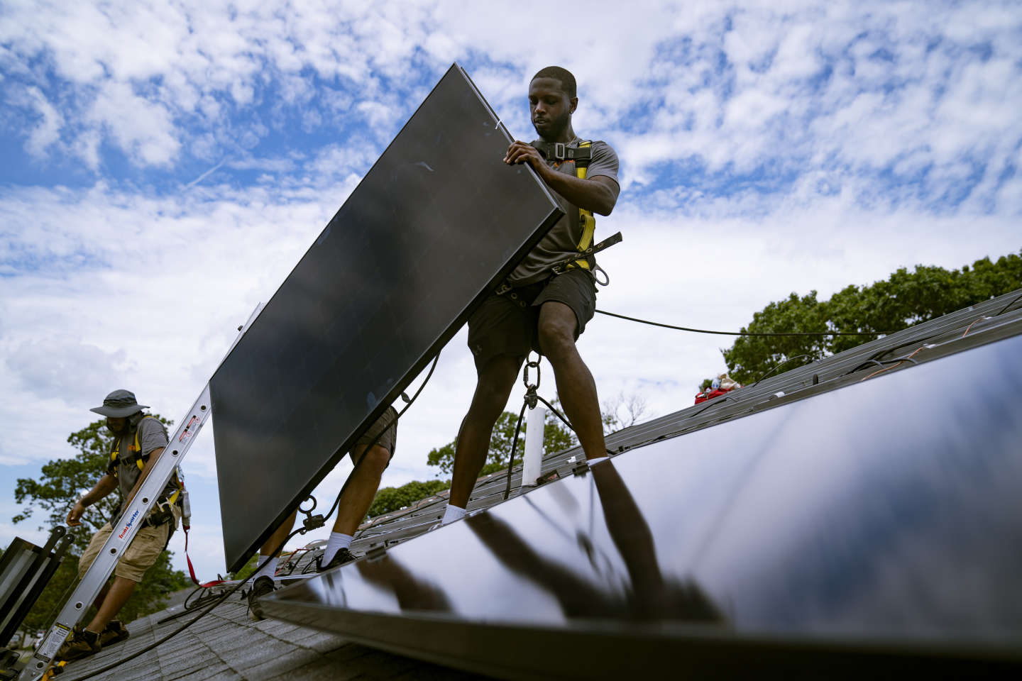 Climat : peut-on atteindre nos objectifs avec des toitures solaires ?