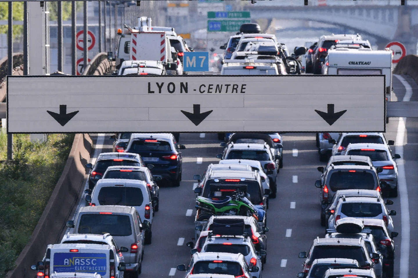 A Lyon, les propriétaires de grosses voitures, plus polluantes, payeront davantage leur stationnement