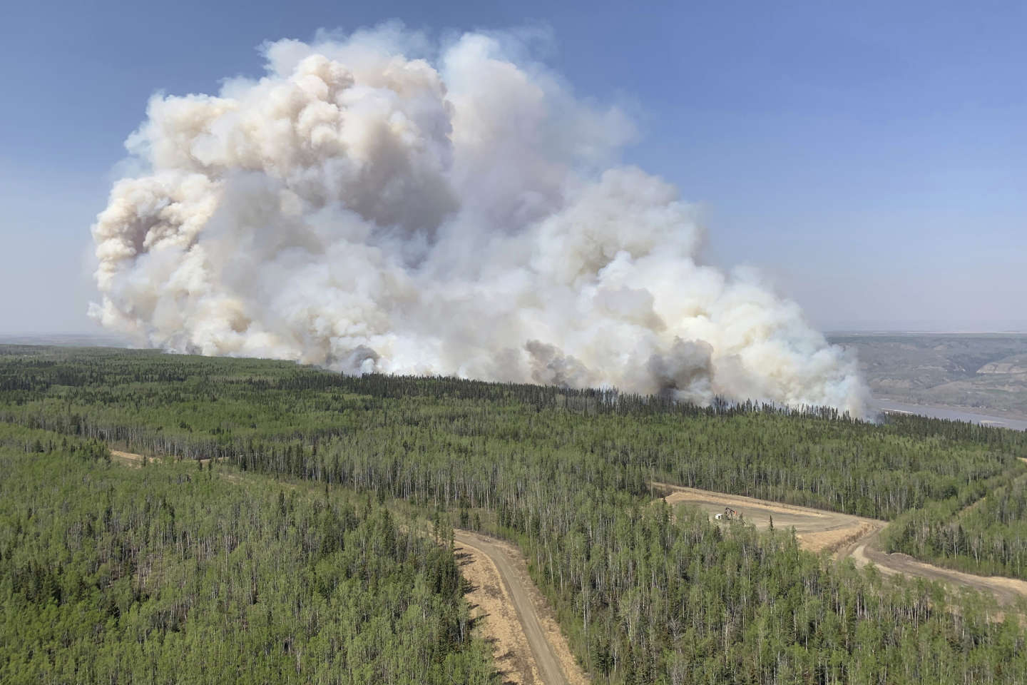 Nouvelles évacuations à cause des incendies dans l’ouest du Canada