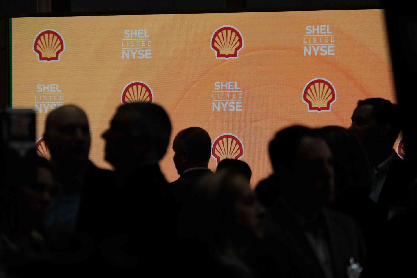 Shell : « Les pétroliers sont pris dans un piège temporel »