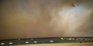 Incendies en Grèce : « La plus grande opération d’évacuation jamais effectuée » dans le pays a eu lieu sur l’île de Rhodes