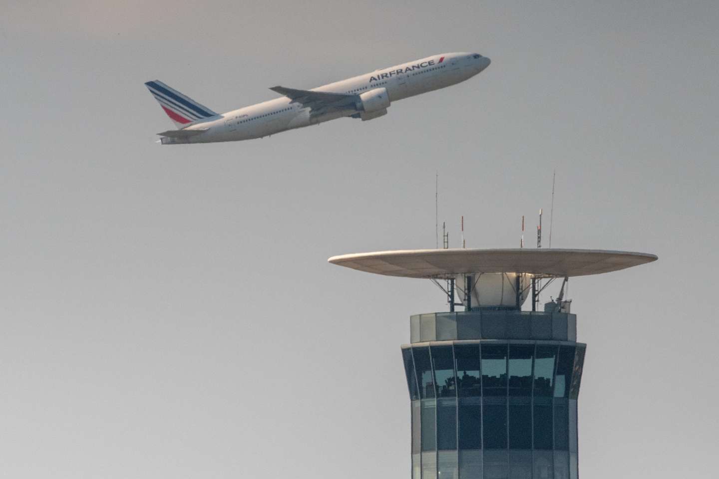 L’ONG Transport et Environnement dénonce les exemptions fiscales dont bénéficie le secteur aérien en Europe