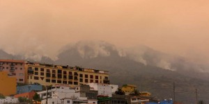 Canaries : plus de 26 000 évacuations à Tenerife, l’incendie toujours en cours
