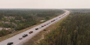Feux au Canada : ordre d’évacuation pour les 20 000 résidents de la principale ville du Grand Nord