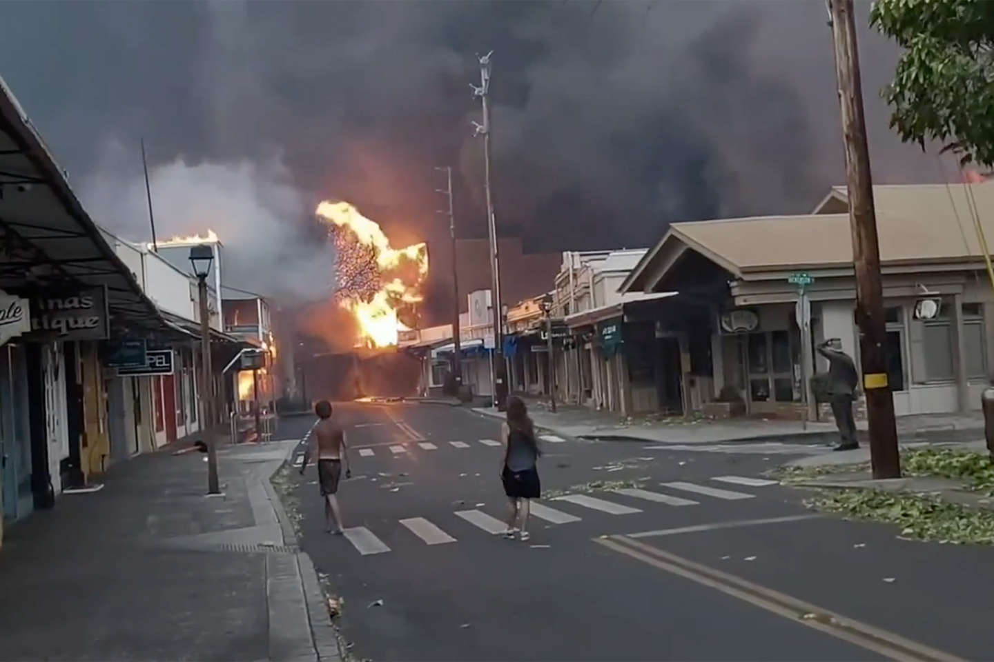 L’archipel d’Hawaï en proie à de violents incendies, des évacuations sont en cours