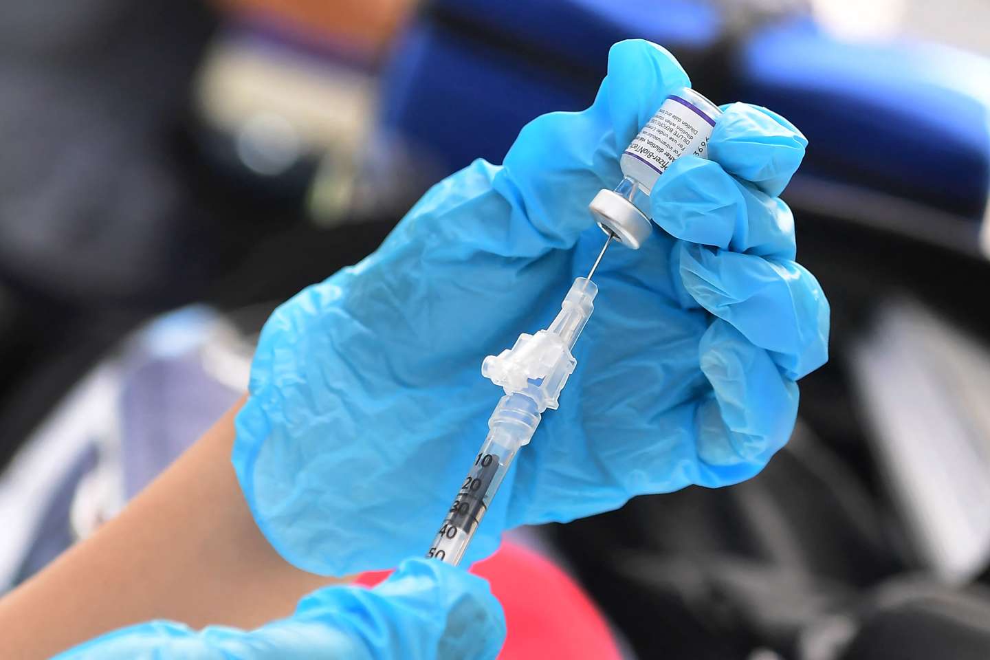 Covid-19 : la campagne de vaccination avancée au 2 octobre en raison d’une hausse de la circulation du virus, annonce le ministre de la santé