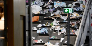 Face à l’hégémonie du plastique et aux impasses du recyclage, l’humanité toujours sans solution
