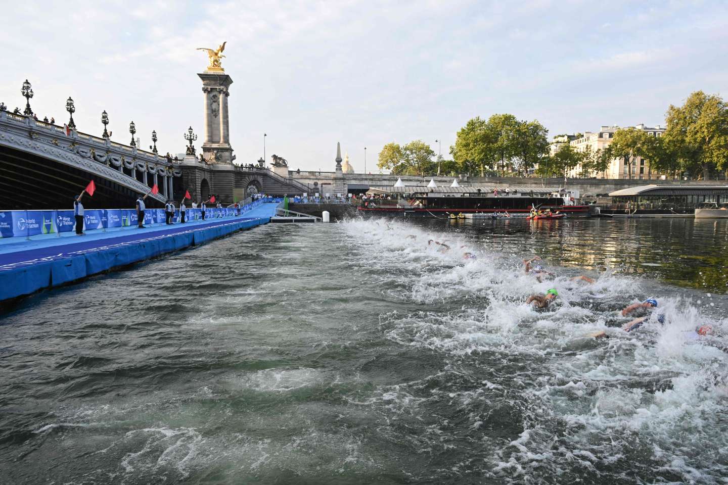 Paris 2024 : surveillance renforcée de la qualité de l’eau de la Seine