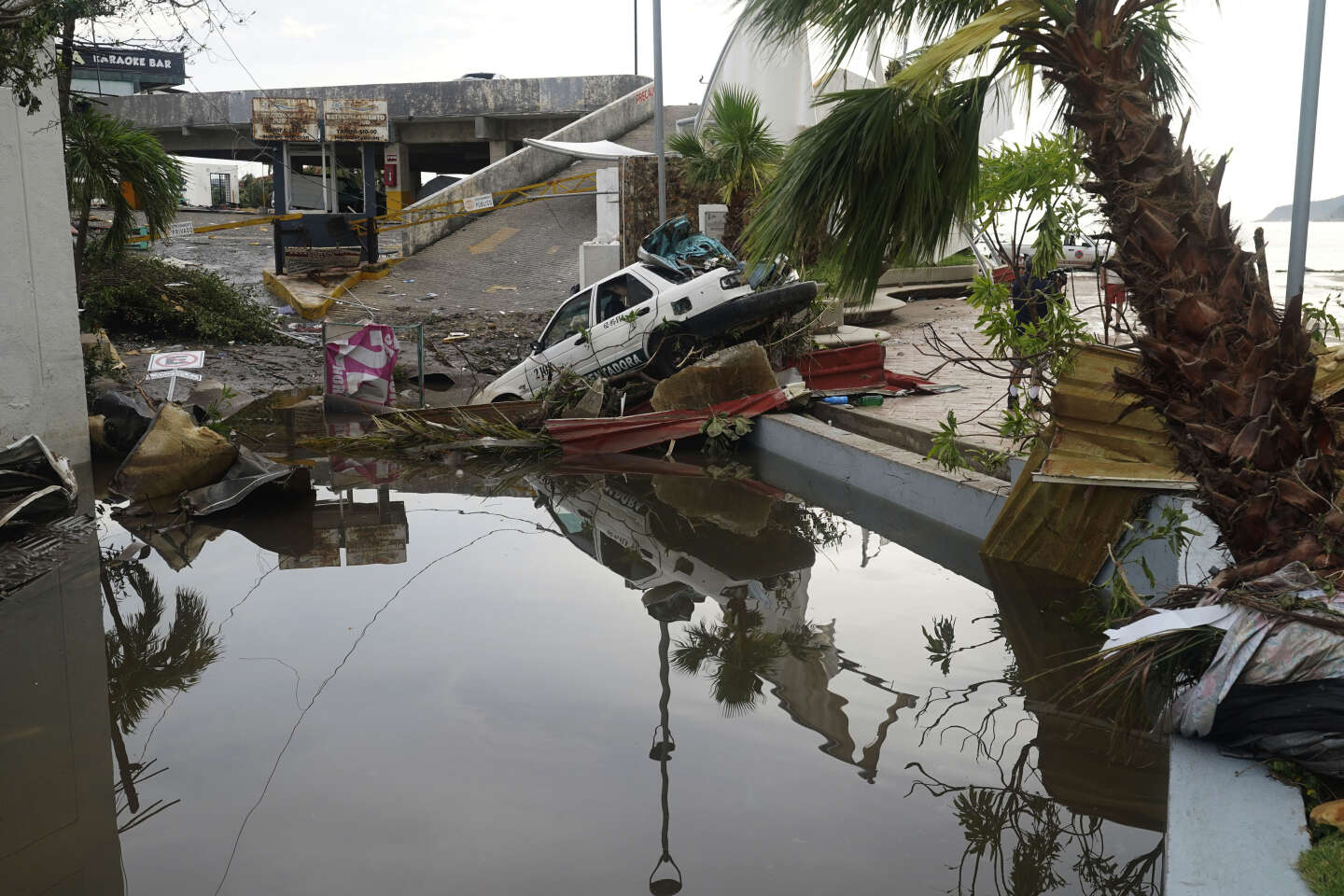 Au Mexique, les photos des conséquences de l’ouragan Otis à Acapulco