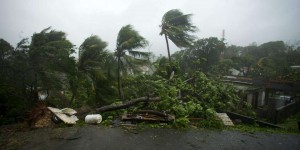 Ouragan Tammy : la Guadeloupe passe en alerte rouge cyclone