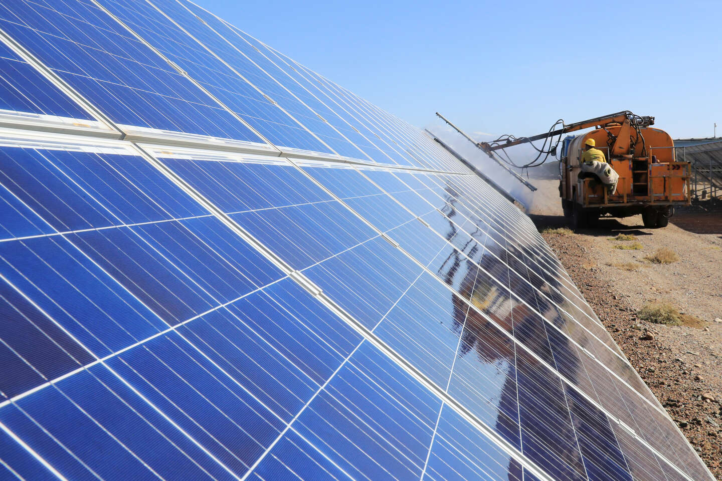 Une partie de l’industrie solaire tente d’affaiblir le règlement européen destiné à bannir les produits liés au travail forcé