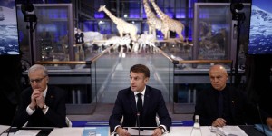 Pôles et glaciers : Emmanuel Macron lance un « appel de Paris » et annonce la construction d’un navire pour les mers polaires