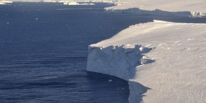 « Il faut sortir au plus vite des énergies fossiles pour protéger les régions polaires »
