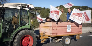 En direct, colère des agriculteurs : autoroutes bloquées, perturbations ferroviaires entre Bordeaux et Toulouse… la mobilisation se poursuit en attendant les annonces de Gabriel Attal