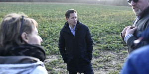 François-Xavier Bellamy lance sa campagne des européennes en affichant son soutien aux agriculteurs