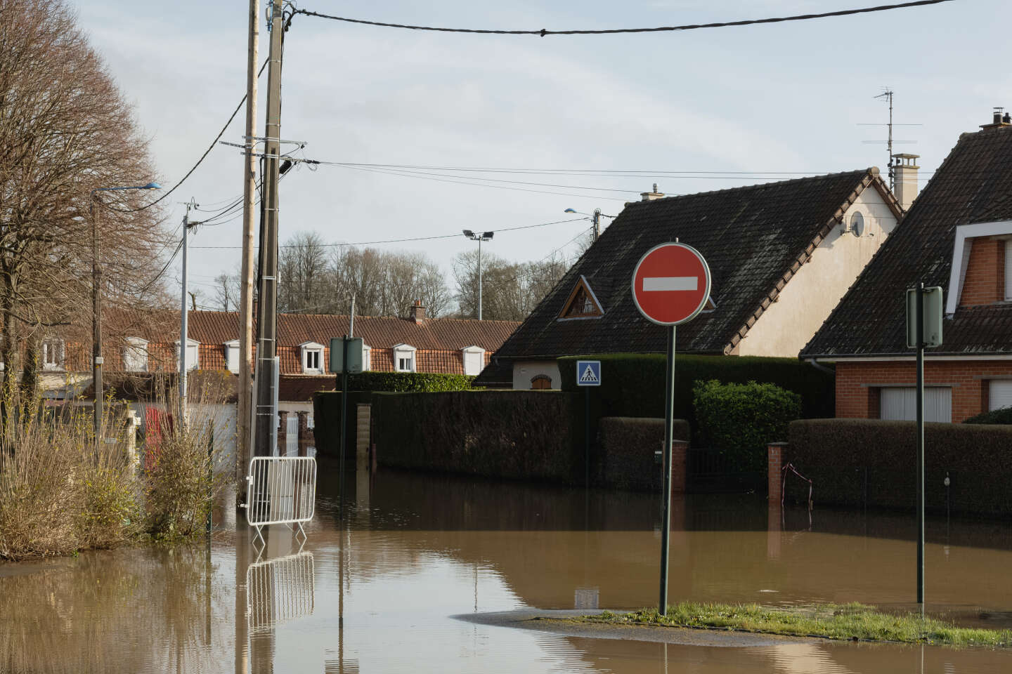 Inondations : Gabriel Attal dans le Pas-de-Calais, les élus en première ligne