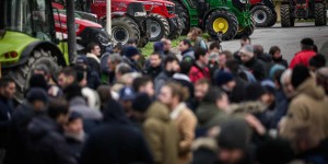 Manifestations d’agriculteurs : deuxième nuit de blocage de l’A64, Marc Fesneau attendu dans une ferme du Cher