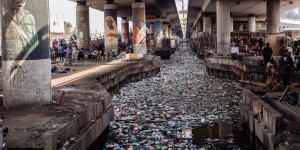 Nigeria : l’interdiction du plastique à usage unique à Lagos éveille craintes et enthousiasme