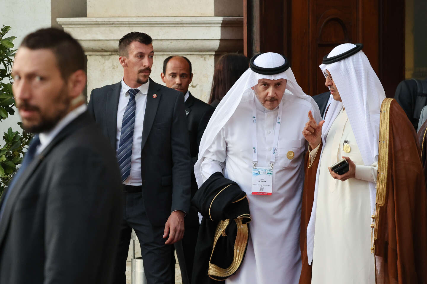 Pétrole : le coup de force de l’Arabie saoudite, chef de file de l’OPEP, pour préserver sa part de marché