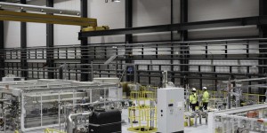 Dans l’usine suédoise de Northvolt, le défi du recyclage de batteries automobiles