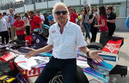 Richard Branson indique que Virgin prépare une voiture électrique