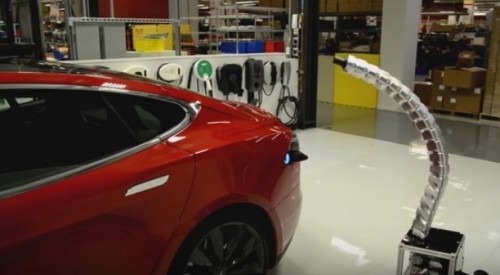 Tesla dévoile sa prise « serpent » pour recharger ses voitures électriques