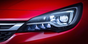Opel démocratise l’éclairage intelligent