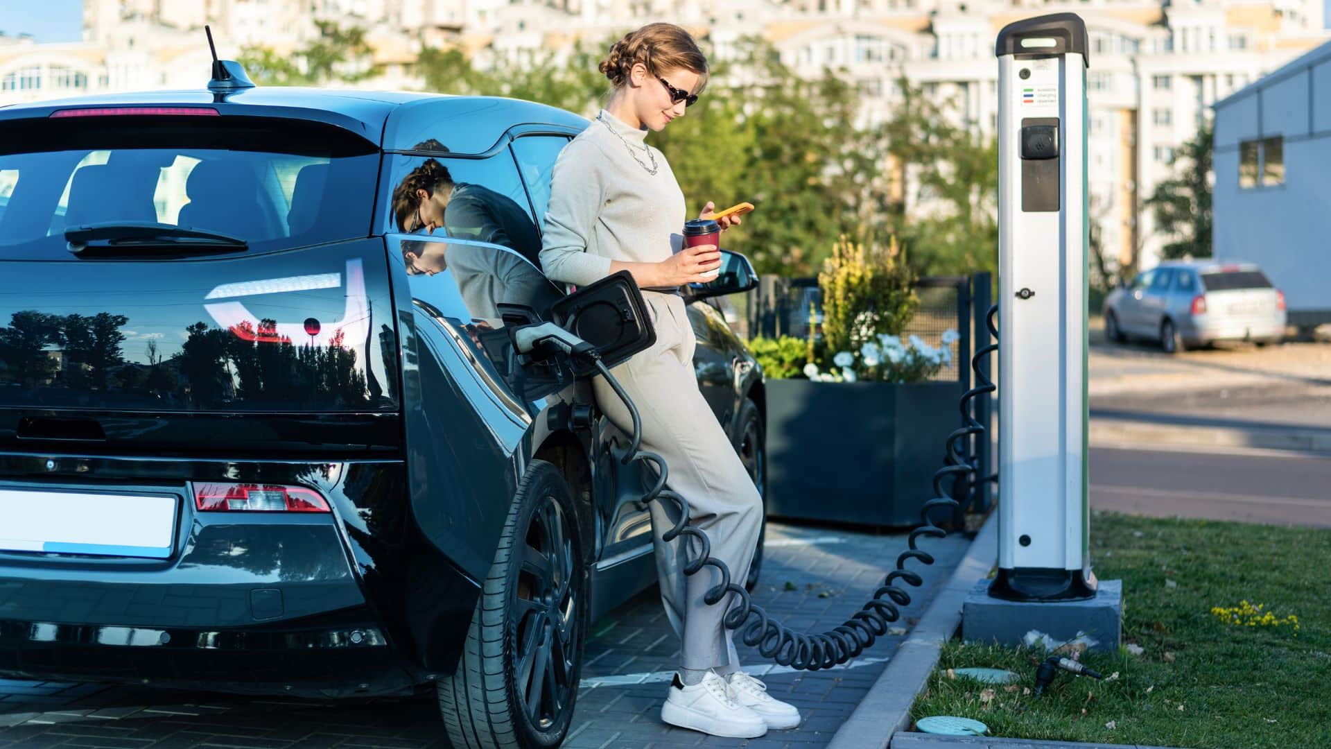 Renault dévoile une superbe 4L électrique lors du mondial de l’auto 2022