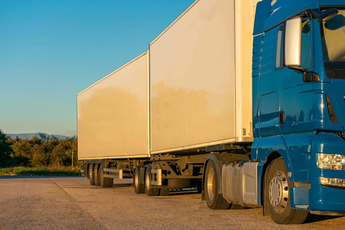 Des méga-camions, pouvant aller jusqu’à 60 tonnes, bientôt sur nos routes ?