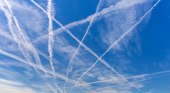 Chemtrails : des nuages de pesticides au dessus de nos têtes ?