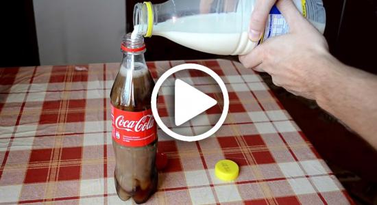 Que se passe-t-il lorsqu’on mélange du lait avec du Coca-Cola ?