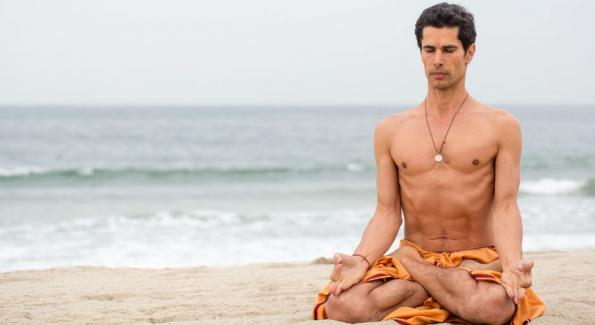 4 conseils santé et bien-être de Yogi Cameron - maître en ayurveda