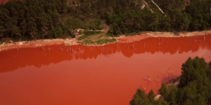 Scandale des boues rouges: des déchets toxiques déversés en toute légalité