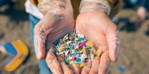 Le Sénat étudie une loi contre les microplastiques