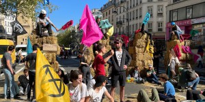 Extinction Rebellion occupe Paris contre l’inaction climatique