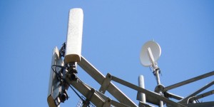 Antennes relais : de plus en plus difficile pour les maires d'invoquer le principe de précaution